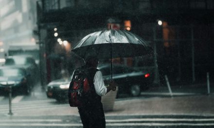 Mandi Air Hangat Sangat Di Anjurkan Setelah Kehujanan