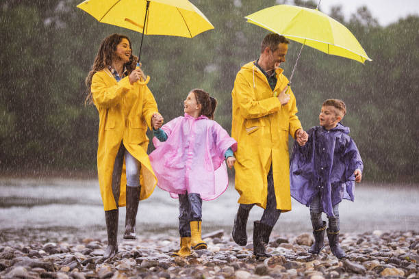 Aktivitas Seru Yang Bisa Dilakukan Di Musim Hujan