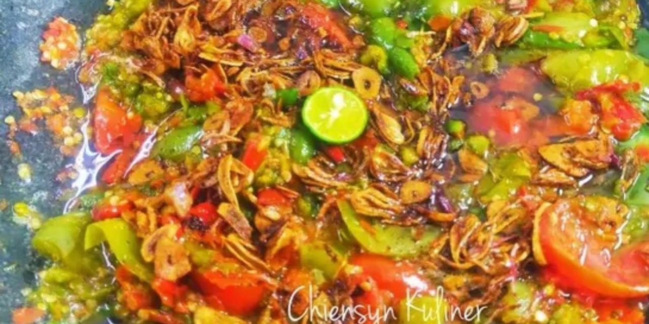 Mengenal Sambal Pecak: Perpaduan Pedas, Asam, Dan Segar