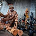 Suku Papua Dan Tradisi Leluhur Tetap Bertahan Saat Modernisasi