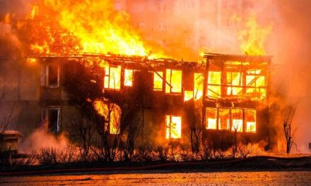 Kebakaran Rumah Akibat Kelalaian, Pelajaran Penting Masyarakat