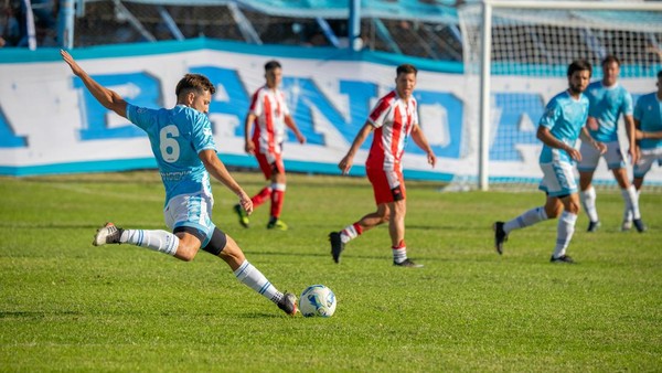 Aturan Permainan Sepak Bola, Menjadi Olahraga Terpopuler