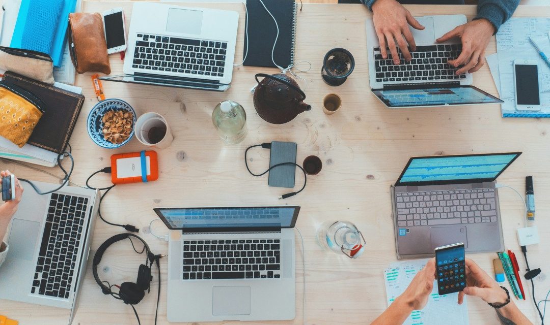 Cara Bekerja Digital Nomads Produktif Sambil Berkeliling Dunia
