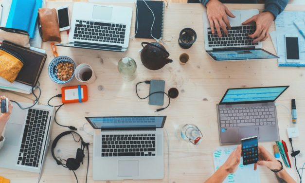 Cara Bekerja Digital Nomads Produktif Sambil Berkeliling Dunia