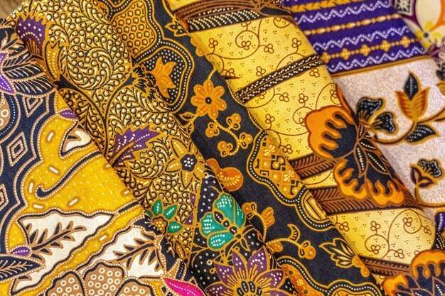 Mengenal Batik Tradisional Indonesia Dan Keunikan Motifnya